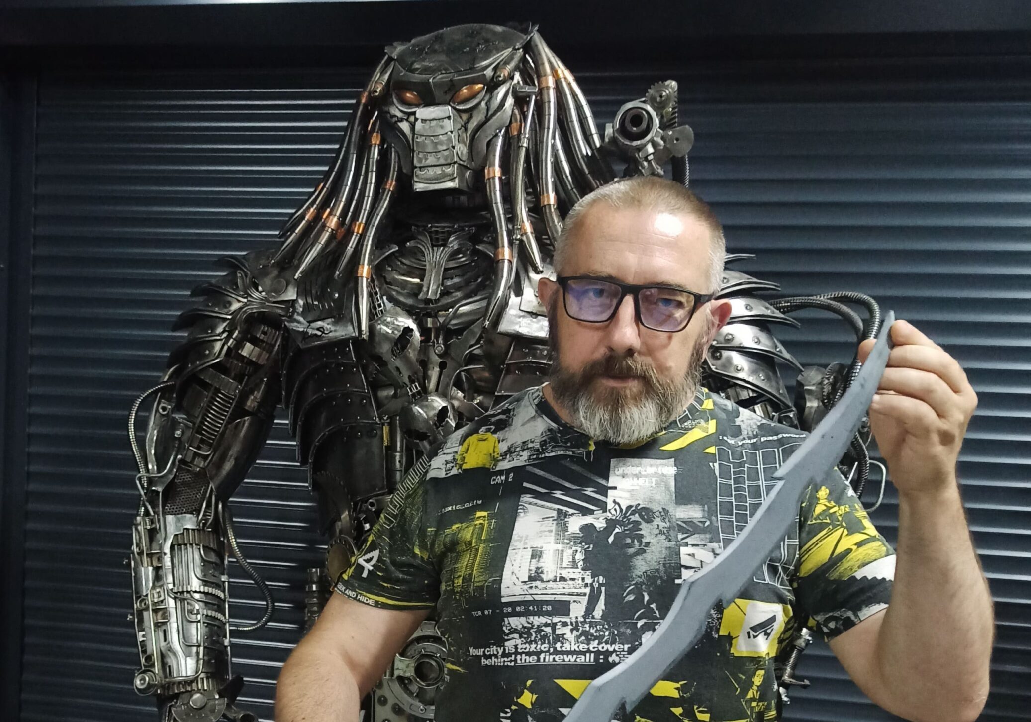 [WYWIAD] Rozmowa z Sebastianem Kucharskim, autorem i właścicielem Fabryki Robotów w Mosznej k. Opola