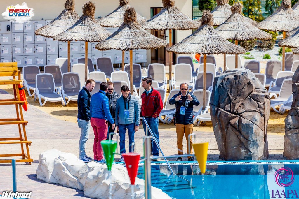 Uczestnicy Spring Forum na przeszpiegach w Energylandii