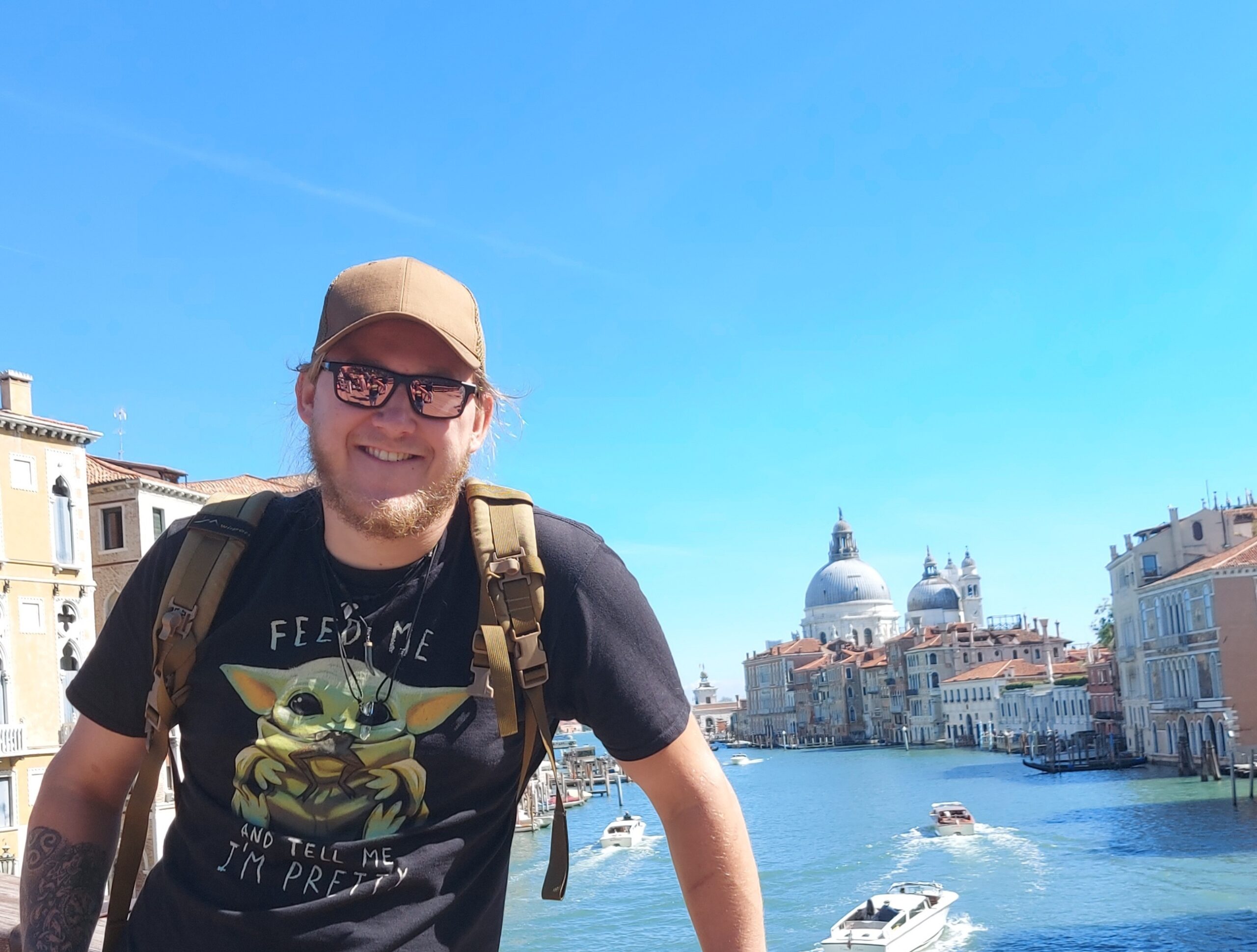 „(Nie) oceniaj książki po okładce…” [FELIETON]