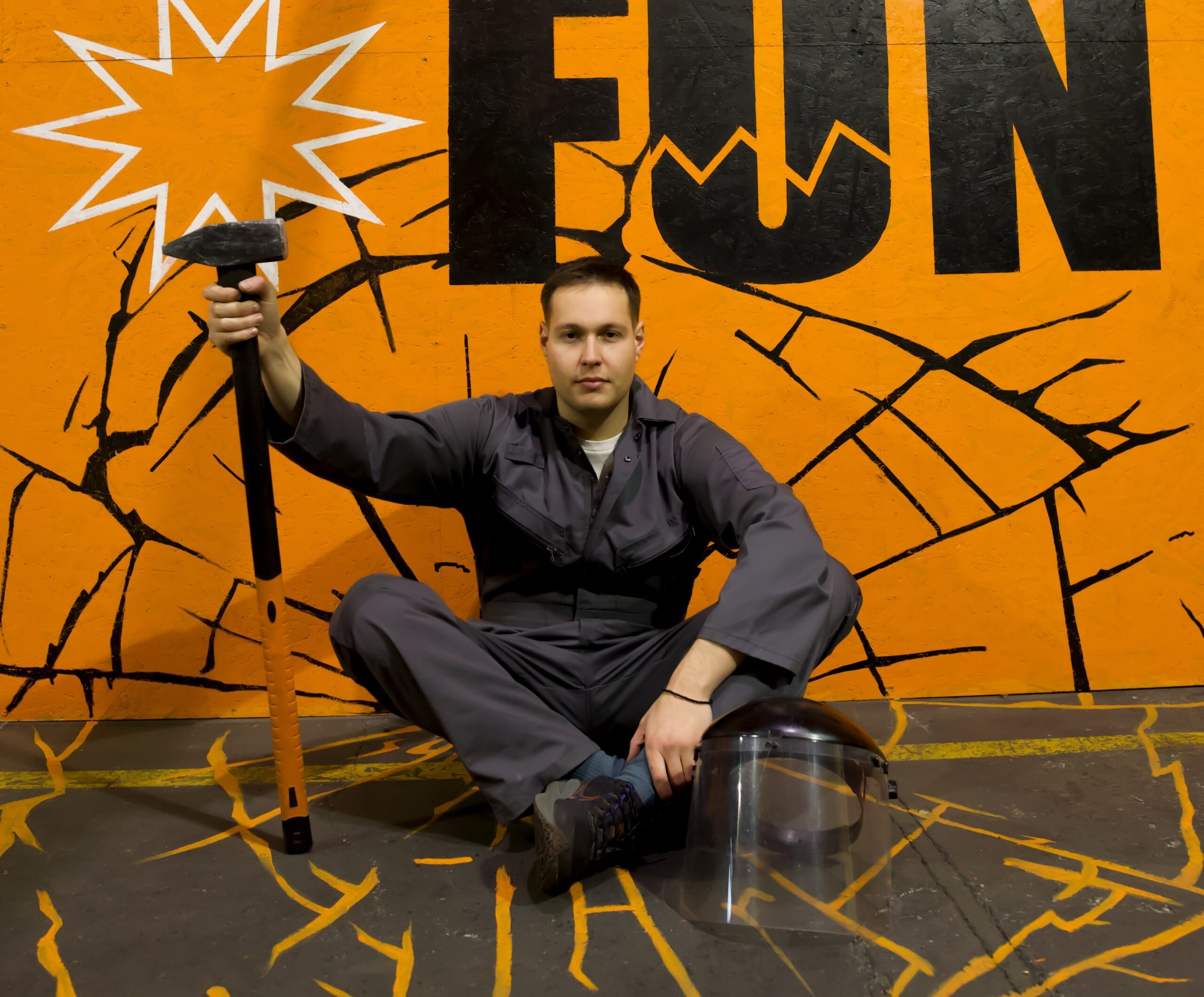 Rozmowa z Valentynem Fedorynovem, właścicielem pokoju wściekłości Smash and Fun w Warszawie [WYWIAD]