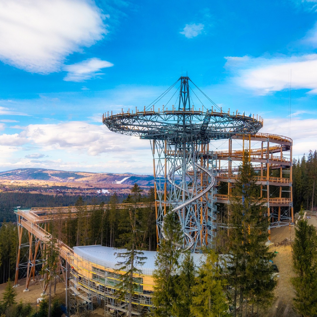 Nowa atrakcja na Podhalu. Sky Walk Serce Poronina coraz bliżej otwarcia