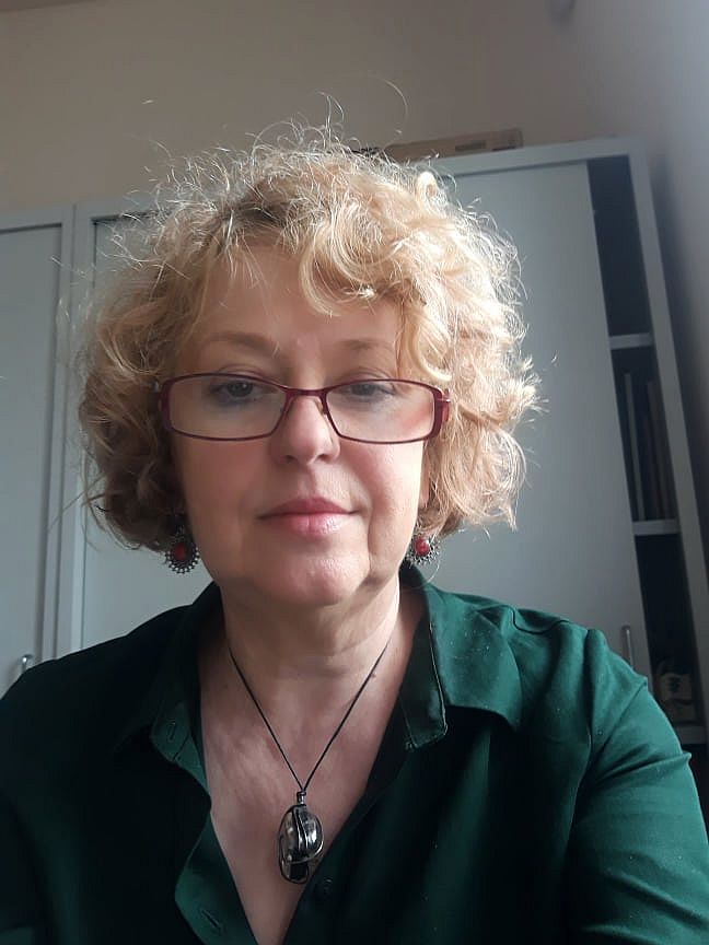 [WYWIAD] Rozmowa z dr Hanną Wajdą-Lawerą, starszym kustoszem w Centrum Dziedzictwa Szkła w Krośnie