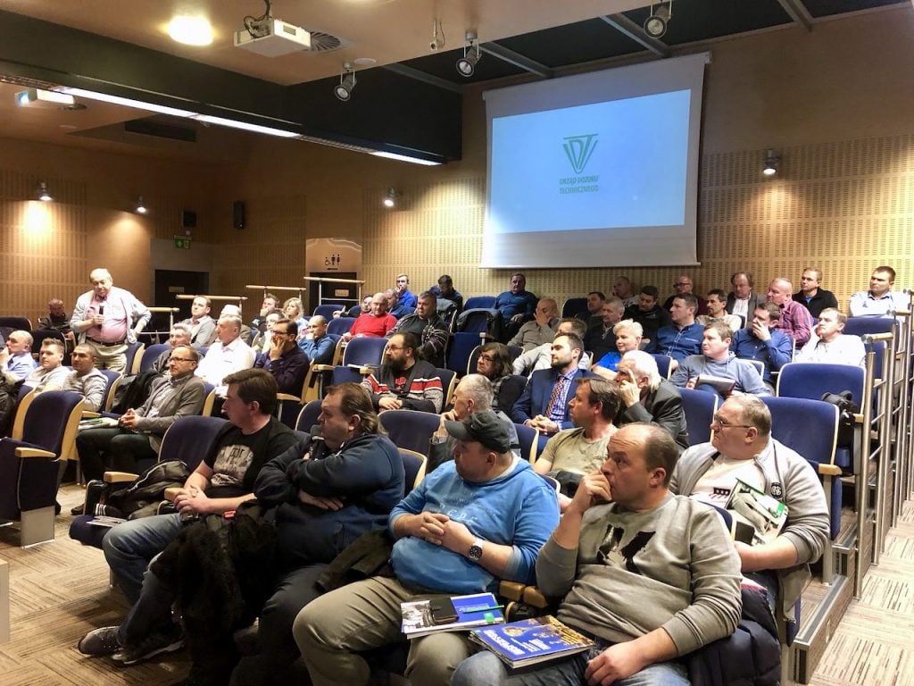 Na spotkanie przybyło ponad 100 osób