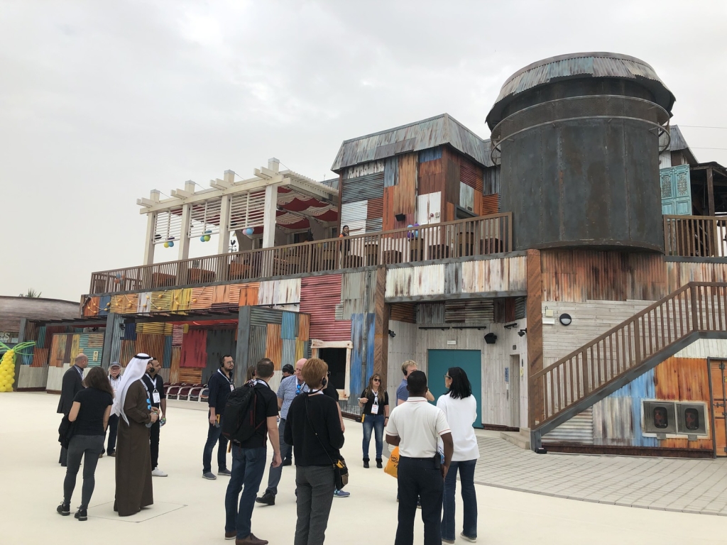 Laguna, Aquapark przy plaży i uczestnicy wycieczki