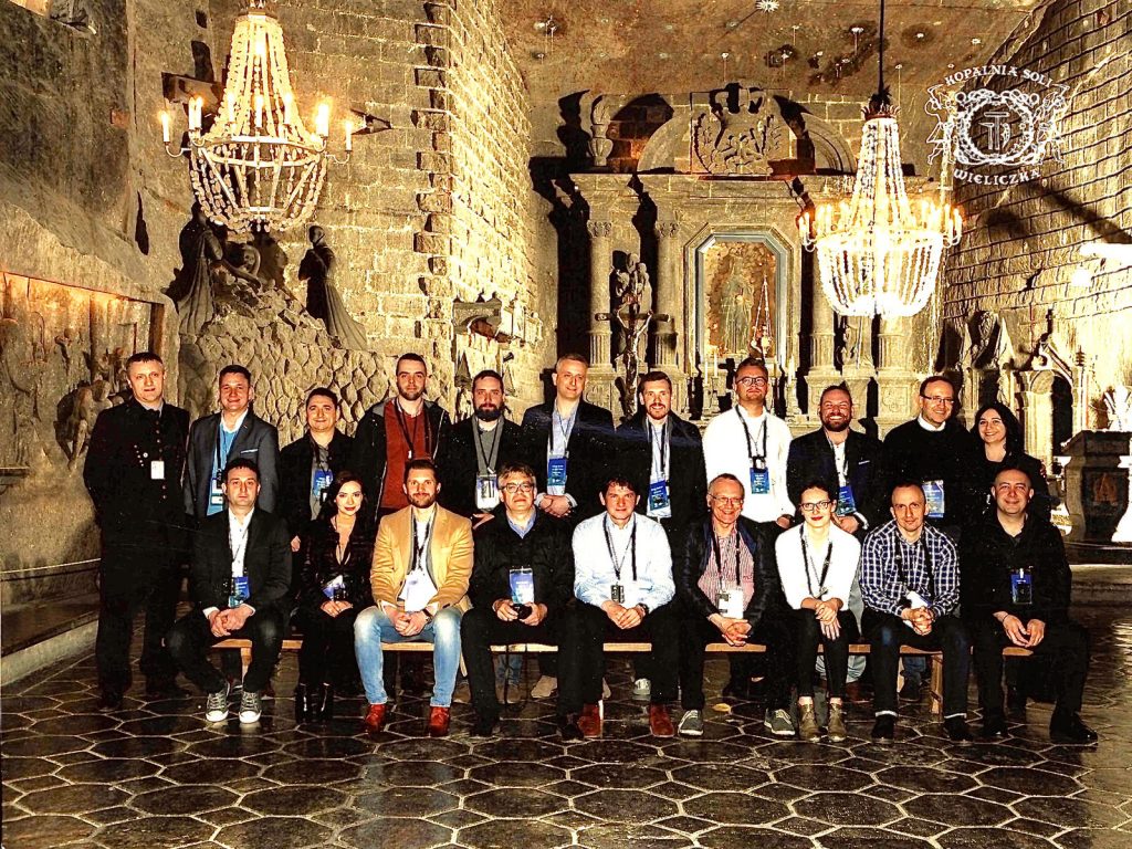 Polska grupa podczas zwiedzania Kopalnii Soli w Wieliczce.