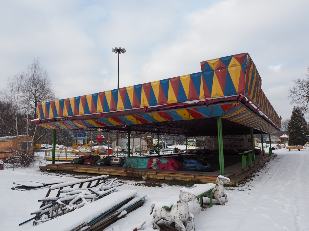Piękna fasada największej skuterni w parku - jednej z trzech
