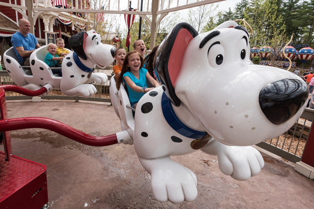 SDC_Firemans_Landing_Luckys_Dizzy_Dogs