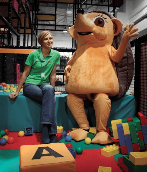 Agata Szczepanik z maskotką