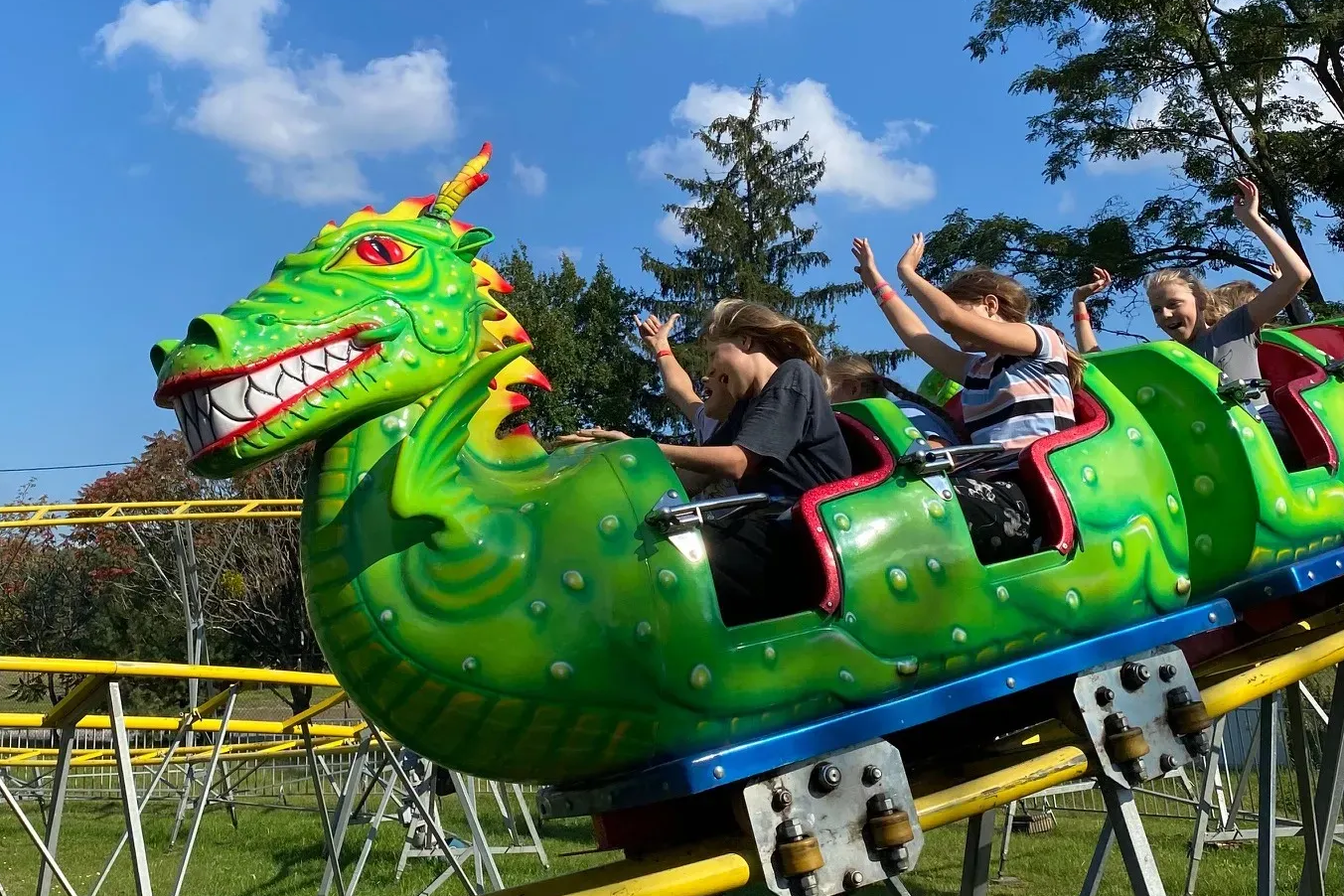 Nowość w Julinek Parku. Pierwsza w Polsce kolejka górska z VR już działa