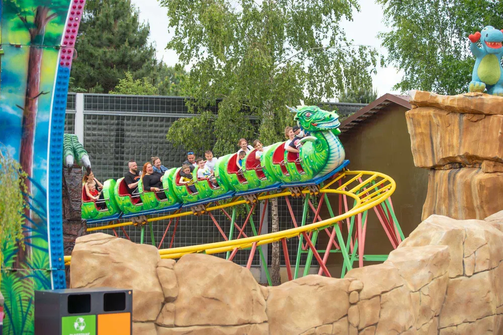 To jest drugi sticky post.